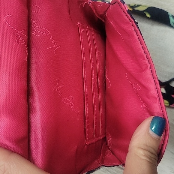 Vera Brqdley Crossbody Bag Navy Floral Print - Picture 4 of 6